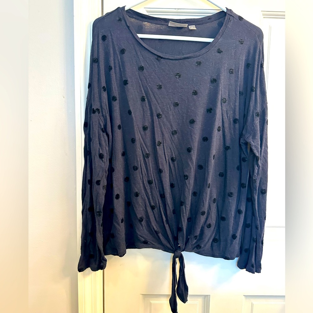 Blue polk a dot, tie bottom, long sleeve. Smoke free home